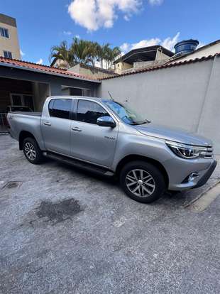 TOYOTA-HILUX-2016