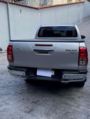 TOYOTA-HILUX-2016