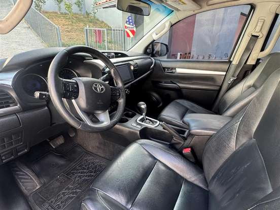 TOYOTA-HILUX-2.8 SRX 4X4 CD 16V DIESEL 4P AUTOMÁTICO TOYOTA-HILUX-2016
