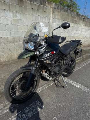 TRIUMPH-TIGER 800 XCA-2015
