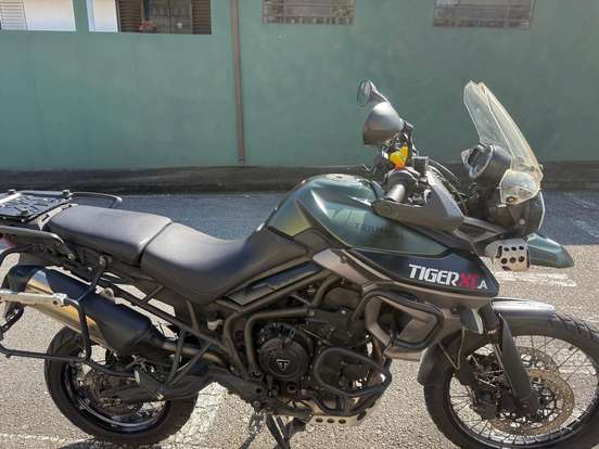 TRIUMPH-TIGER 800 XCA-2015
