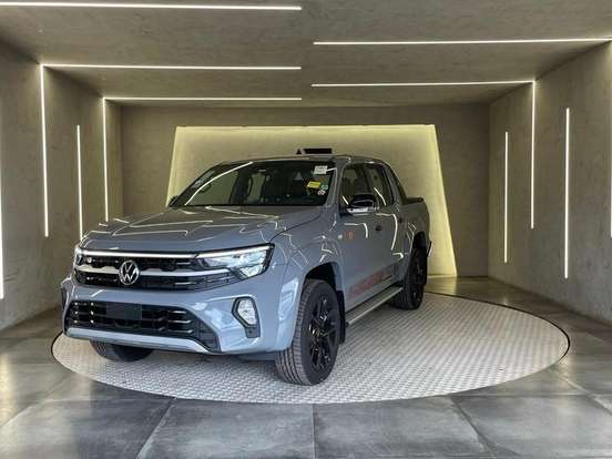 VOLKSWAGEN-AMAROK-2025