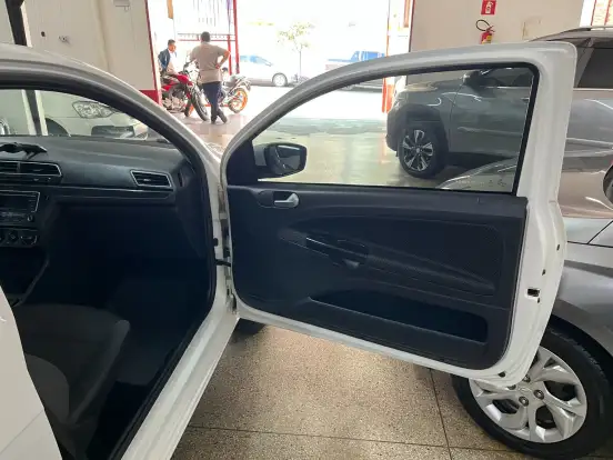 VOLKSWAGEN-SAVEIRO-2021