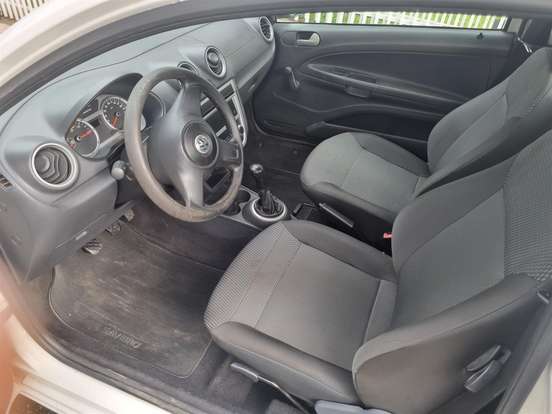 VOLKSWAGEN-SAVEIRO-2012