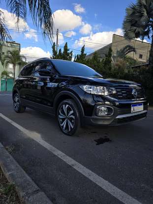 VOLKSWAGEN-T-CROSS-2021