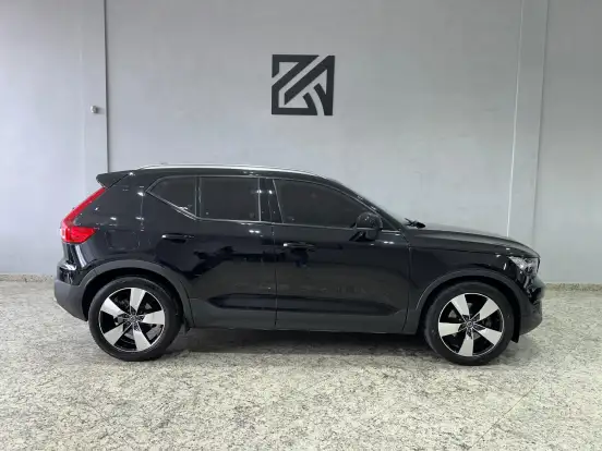 VOLVO-XC40-2.0 T5 GASOLINA MOMENTUM AWD GEARTRONIC VOLVO-XC40-2019