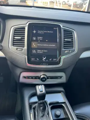 VOLVO-XC90-2018