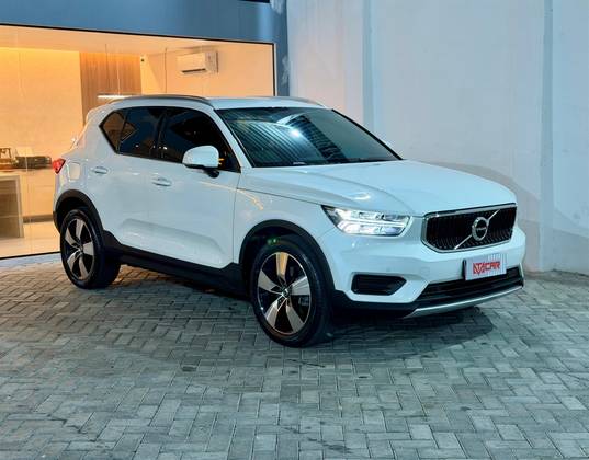 VOLVO XC40 2.0 T4 GASOLINA MOMENTUM GEARTRONIC