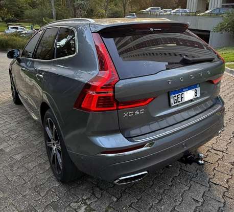 VOLVO-XC60-2018