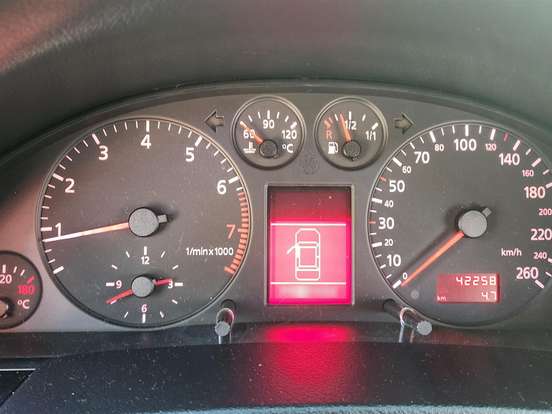 AUDI-A6-2.8 V6 30V GASOLINA 4P AUTOMÁTICO AUDI-A6-1998