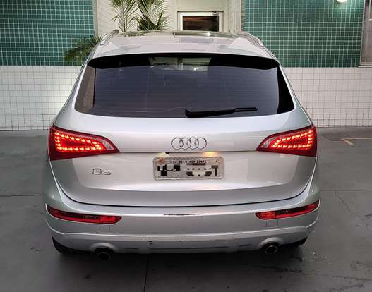 AUDI-Q5-2.0 TFSI AMBIENTE 16V 211CV GASOLINA 4P AUTOMÁTICO AUDI-Q5-2010