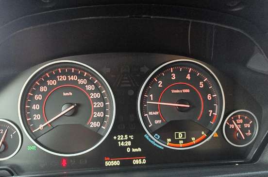 BMW-320i-2012