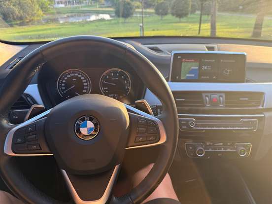 BMW-X1-2021