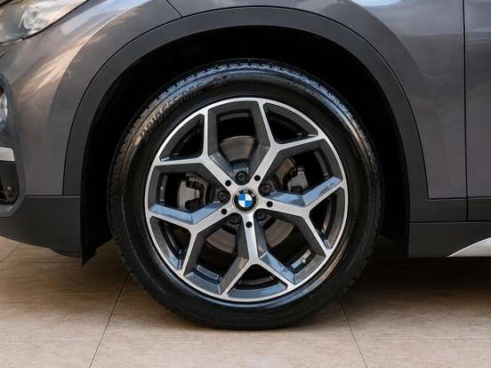 BMW-X1-2.0 16V TURBO ACTIVEFLEX SDRIVE20I X-LINE 4P AUTOMÁTICO BMW-X1-2017