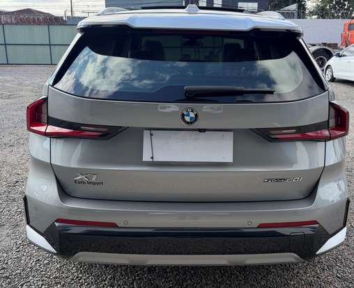 BMW-X1-2024