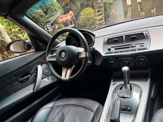 BMW-Z4-3.0 ROADSTER I6 24V GASOLINA 2P AUTOMÁTICO BMW-Z4-2003