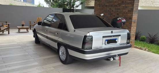 CHEVROLET-OMEGA-1993