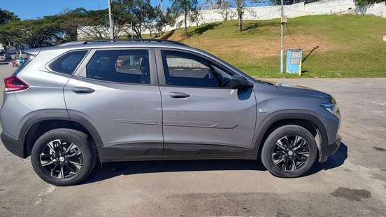 CHEVROLET-TRACKER-2021