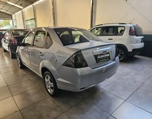 FORD-FIESTA-2013