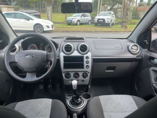 FORD-FIESTA-2013