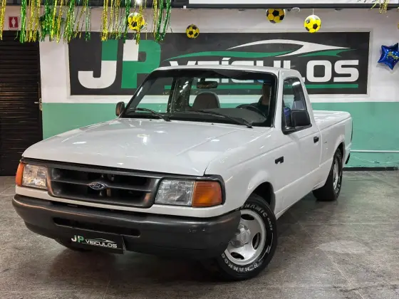 FORD RANGER 4.0 XL 4X2 CS V6 12V GASOLINA 2P MANUAL FORD RANGER 4.0 XL 4X2 CS V6 12V GASOLINA 2P MANUAL