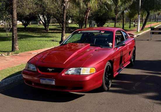 FORD-MUSTANG-1995