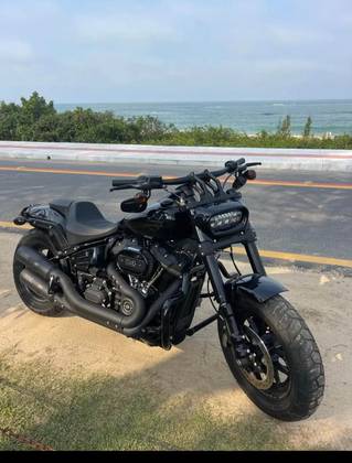 HARLEY-DAVIDSON SOFTAIL FAT BOB 114 