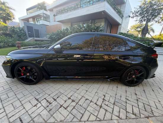 HONDA-CIVIC-2024