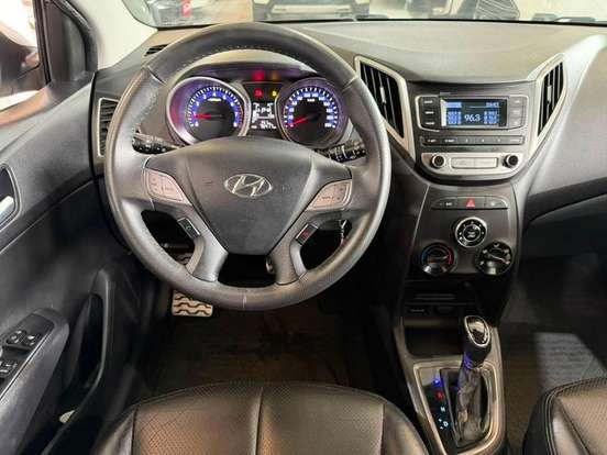 HYUNDAI-HB20X-1.6 16V STYLE FLEX 4P AUTOMÁTICO HYUNDAI-HB20X-2017