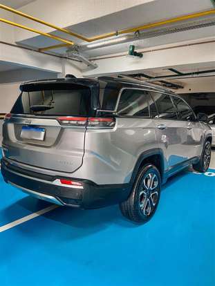 JEEP-COMMANDER-2023