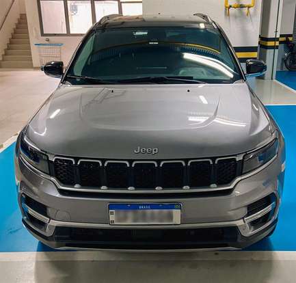JEEP-COMMANDER-2023