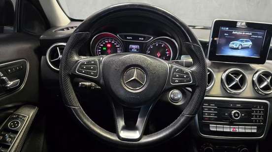 MERCEDES-BENZ-GLA 200-1.6 CGI FLEX ADVANCE 7G-DCT MERCEDES-BENZ-GLA 200-2019