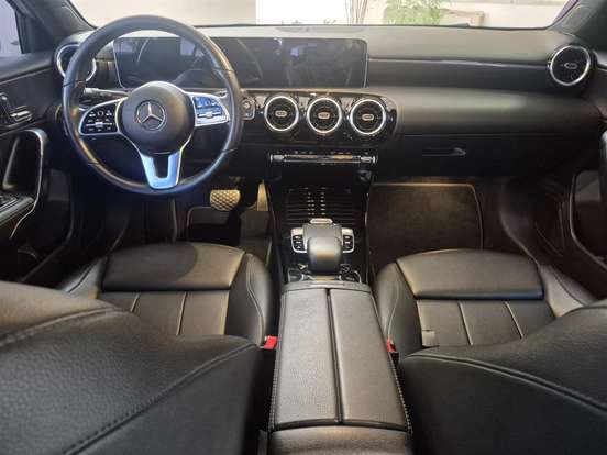MERCEDES-BENZ-A 250-2020