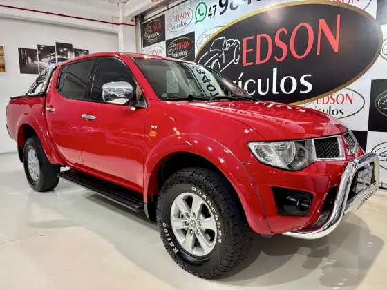MITSUBISHI L200 TRITON 3.2 HPE 4X4 CD 16V TURBO INTERCOOLER DIESEL 4P AUTOMÁTICO