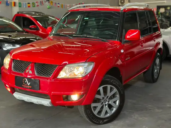 MITSUBISHI PAJERO TR4 2.0 4X4 16V 140CV FLEX 4P AUTOMÁTICO MITSUBISHI PAJERO TR4 2.0 4X4 16V 140CV FLEX 4P AUTOMÁTICO