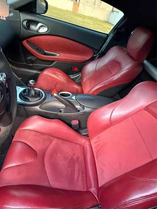 NISSAN-370Z-2009