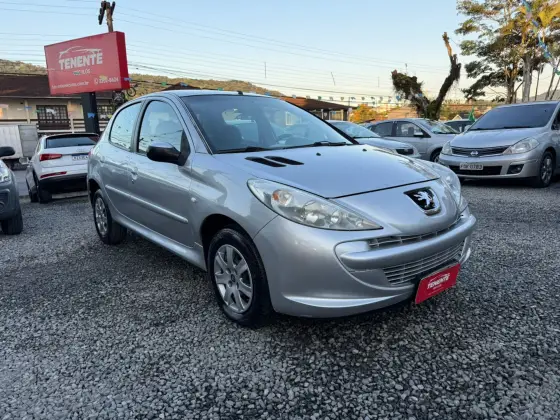 PEUGEOT 207 1.4 XR 8V FLEX 4P MANUAL