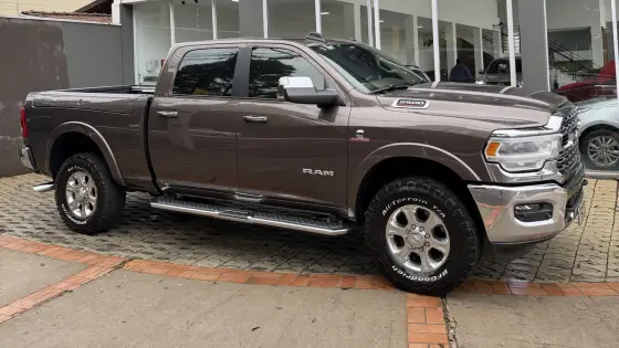 RAM 2500 6.7 I6 TURBO DIESEL LARAMIE CD 4X4 AUTOMÁTICO RAM 2500 6.7 I6 TURBO DIESEL LARAMIE CD 4X4 AUTOMÁTICO