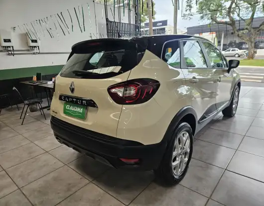 RENAULT-CAPTUR-1.6 16V SCE FLEX LIFE X-TRONIC RENAULT-CAPTUR-2017