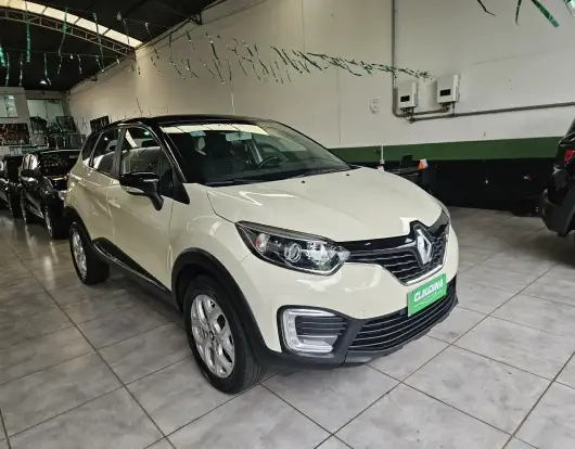 RENAULT-CAPTUR-2017