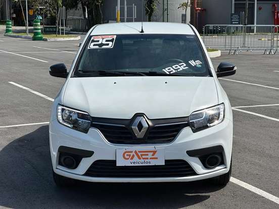 RENAULT-LOGAN-2024
