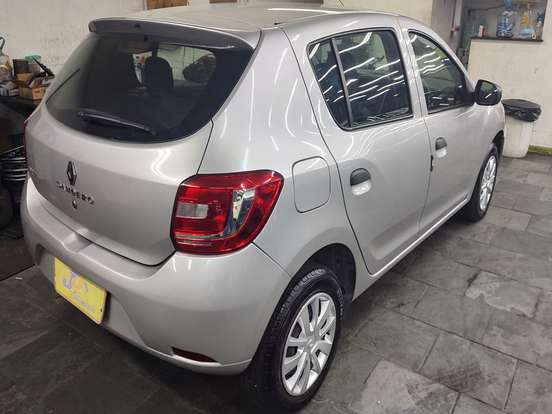RENAULT-SANDERO-1.0 AUTHENTIQUE 16V FLEX 4P MANUAL RENAULT-SANDERO-2014