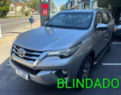TOYOTA HILUX SW4 2.8 SRX 4X4 7 LUGARES 16V TURBO INTERCOOLER DIESEL 4P AUTOMÁTICO TOYOTA HILUX SW4 2.8 SRX 4X4 7 LUGARES 16V TURBO INTERCOOLER DIESEL 4P AUTOMÁTICO