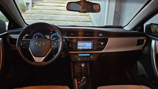 TOYOTA-COROLLA-2016