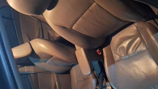TOYOTA-COROLLA-2010