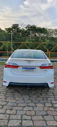 TOYOTA-COROLLA-2018