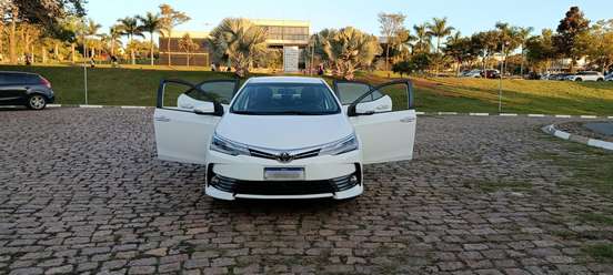 TOYOTA-COROLLA-2018