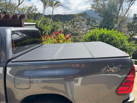 TOYOTA-HILUX-2025