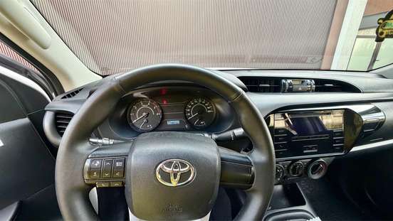 TOYOTA-HILUX-2020