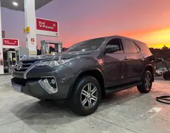 TOYOTA HILUX SW4 2.7 SRV 7 LUGARES 4X2 16V FLEX 4P AUTOMÁTICO TOYOTA HILUX SW4 2.7 SRV 7 LUGARES 4X2 16V FLEX 4P AUTOMÁTICO